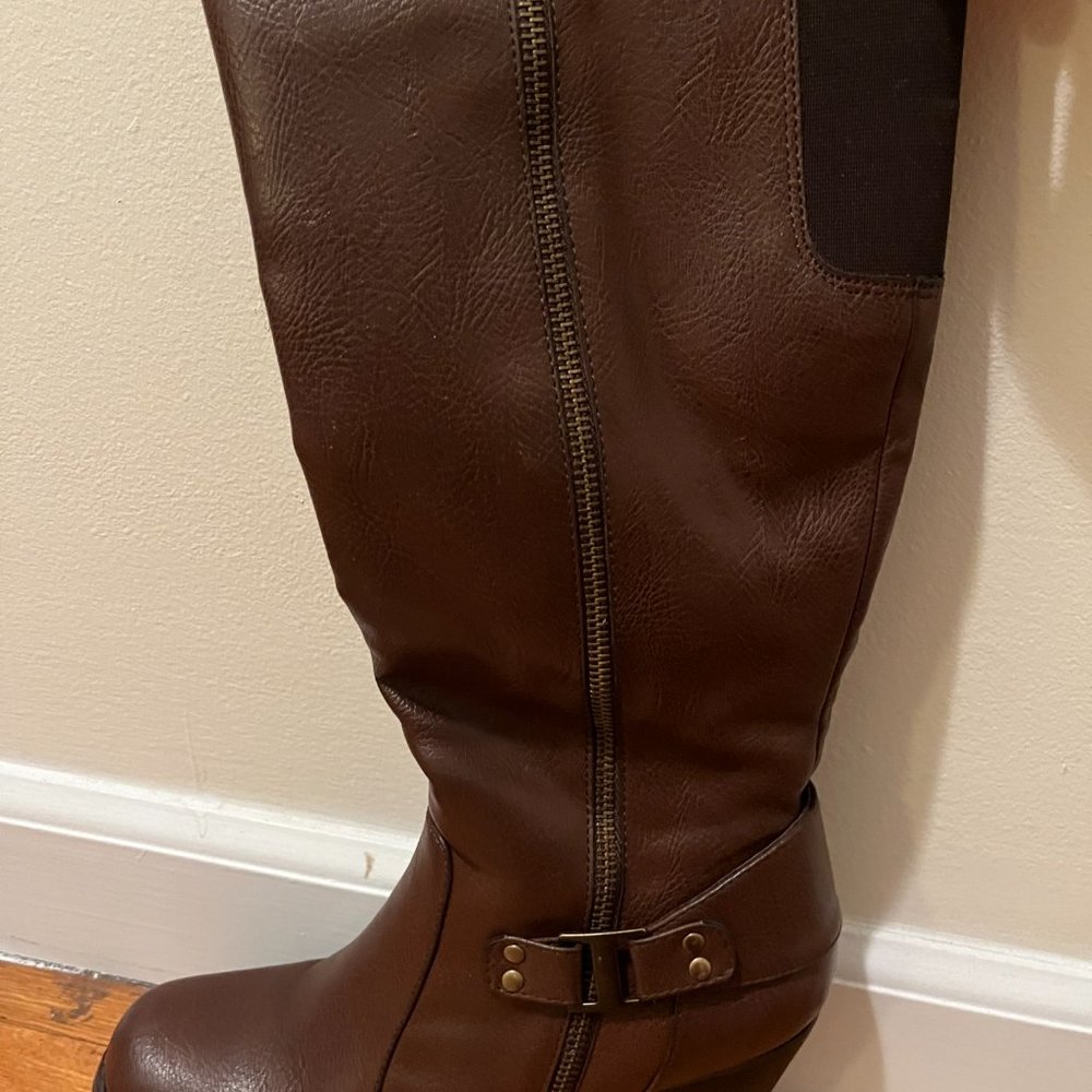 Tall Brown Boots w/Chunky Heel (size 8) - Picture 6 of 6